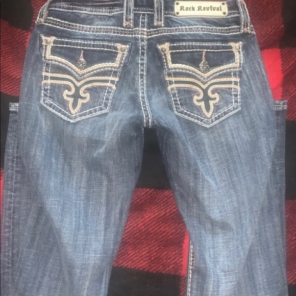 Womens Rock Revival Jeans - Picture 2 of 2